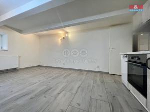 Pronájem atypického bytu, Slaný, Ouvalova, 39 m2