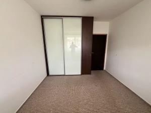 Pronájem bytu 2+kk, Praha - Hlubočepy, Werichova, 47 m2