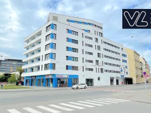 Pronájem garážového stání, Brno, Křenová, 17 m2