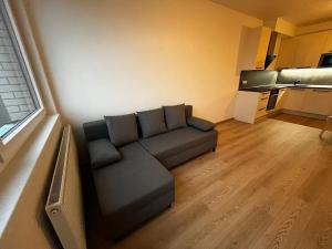 Pronájem bytu 2+kk, Praha - Hlubočepy, náměstí Olgy Scheinpflugové, 49 m2