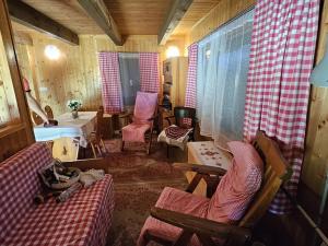 Prodej chaty, Holoubkov, 75 m2