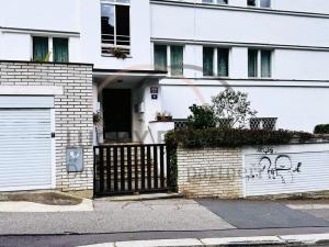 Pronájem bytu 1+1, Praha - Smíchov, U Malvazinky, 43 m2