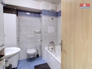 Pronájem bytu 1+kk, Praha, Na Harfě, 43 m2