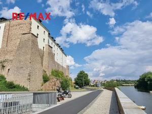 Pronájem bytu 1+1, Kadaň, Golovinova, 33 m2