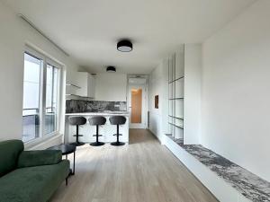 Pronájem bytu 2+kk, Praha, Výstavní, 59 m2