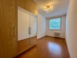 Pronájem bytu 2+kk, Praha - Hlubočepy, Brichtova, 43 m2