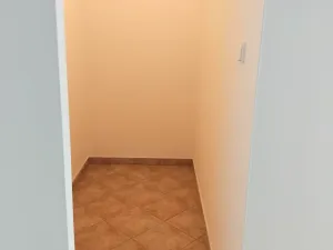 Pronájem bytu 1+kk, Plzeň, Moravská, 38 m2