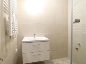 Prodej bytu 2+kk, Praha - Záběhlice, Mečíková, 41 m2