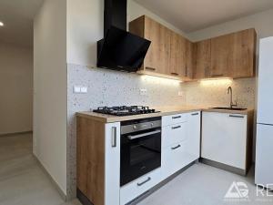Pronájem bytu 2+1, Praha - Malešice, Chotutická, 54 m2
