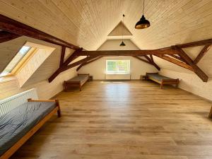 Pronájem vícegeneračního domu, Stará Huť, Karla Dvořáka, 300 m2
