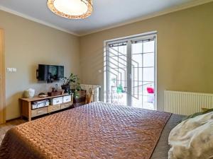 Prodej vícegeneračního domu, Jirny, Hlavní, 240 m2