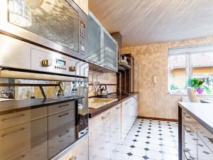 Prodej vícegeneračního domu, Jirny, Hlavní, 240 m2