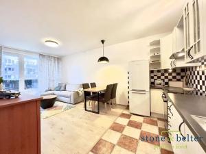 Pronájem bytu 2+kk, Praha - Vysočany, Pod Harfou, 56 m2