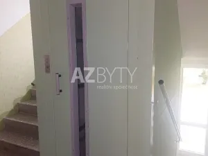 Prodej bytu 2+kk, Jičín, Nám. V. Čtvrtka, 46 m2