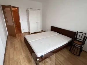 Pronájem bytu 2+kk, Praha - Holešovice, Osadní, 46 m2