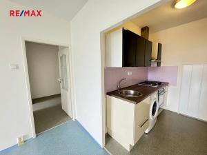 Pronájem bytu 2+kk, Praha - Háje, Plickova, 42 m2