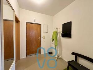Pronájem bytu 2+kk, Praha - Hlubočepy, Štěpařská, 62 m2