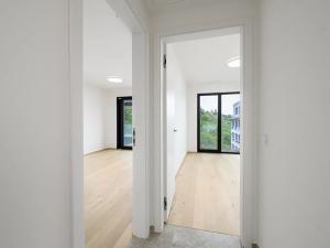 Pronájem bytu 2+kk, Praha - Modřany, Československého exilu, 50 m2