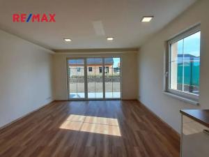 Pronájem rodinného domu, Postřižín, Na Stráni, 80 m2