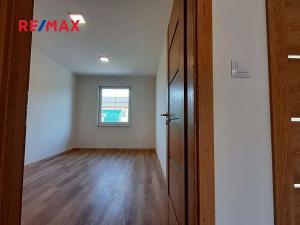 Pronájem rodinného domu, Postřižín, Na Stráni, 80 m2