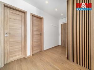 Prodej bytu 3+kk, Praha - Prosek, Veltruská, 54 m2