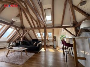 Pronájem bytu 1+kk, Praha - Smíchov, Pod Závěrkou, 104 m2