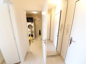 Pronájem bytu 1+kk, Praha - Letňany, Chlebovická, 35 m2