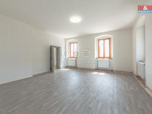 Prodej bytu 2+1, Snědovice, 85 m2