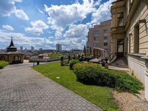 Pronájem bytu 3+kk, Praha - Vinohrady, U Zvonařky, 96 m2