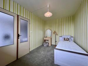 Pronájem bytu 2+kk, Kladno, Hřebečská, 48 m2