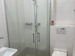 Pronájem bytu 1+kk, Praha - Nové Město, Navrátilova, 33 m2