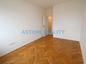 Pronájem bytu 3+1, Praha - Strašnice, V Rybníčkách, 88 m2