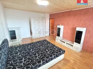 Pronájem bytu 1+kk, Kladno - Kročehlavy, Italská, 33 m2