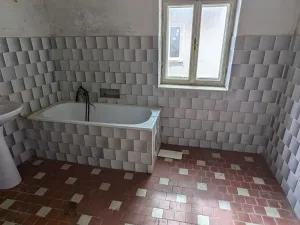 Dražba rodinného domu, Janov, 326 m2
