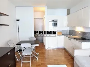 Pronájem bytu 2+kk, Praha - Žižkov, Prokopova, 43 m2