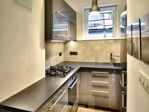Pronájem bytu 1+kk, Praha - Karlín, Pernerova, 32 m2