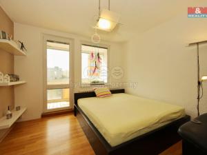Prodej bytu 3+1, Praha - Háje, Hekrova, 74 m2