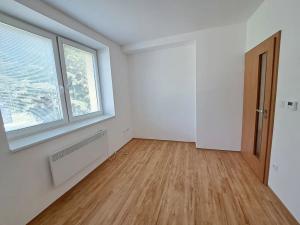 Pronájem bytu 2+kk, Zlín, K Pasekám, 36 m2