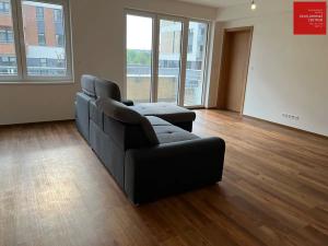 Pronájem bytu 2+kk, Praha - Třebonice, Do zahrádek I, 67 m2