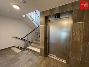 Pronájem bytu 2+kk, Praha - Třebonice, Do zahrádek I, 67 m2