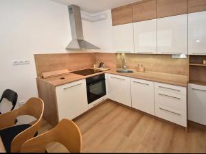 Pronájem bytu 2+1, Broumov, Sídliště Křinické, 53 m2