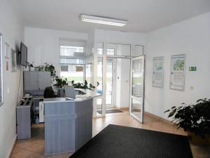 Pronájem kanceláře, Praha - Dejvice, Velflíkova, 47 m2