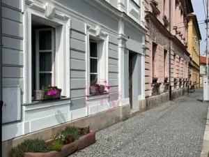 Pronájem restaurace, Kostelec nad Černými lesy, náměstí Smiřických, 74 m2