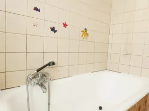 Prodej bytu 3+1, Karlovy Vary, Bulharská, 94 m2