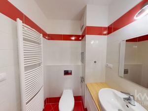 Pronájem bytu 1+kk, Praha - Horní Měcholupy, Mantovská, 29 m2