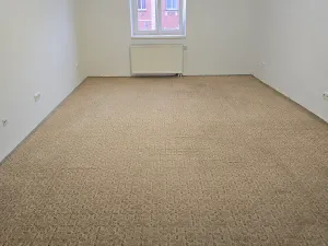 Pronájem bytu 2+1, Pardubice, 17. listopadu, 68 m2