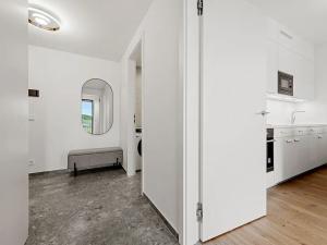 Pronájem bytu 2+kk, Praha - Modřany, Československého exilu, 52 m2