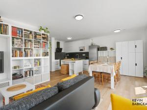 Prodej bytu 4+kk, Holubice, 102 m2