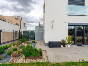 Prodej bytu 4+kk, Holubice, 102 m2
