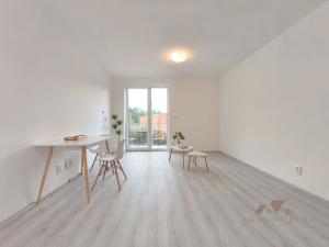 Pronájem bytu 1+kk, Zlín, Pod Hradem II, 27 m2